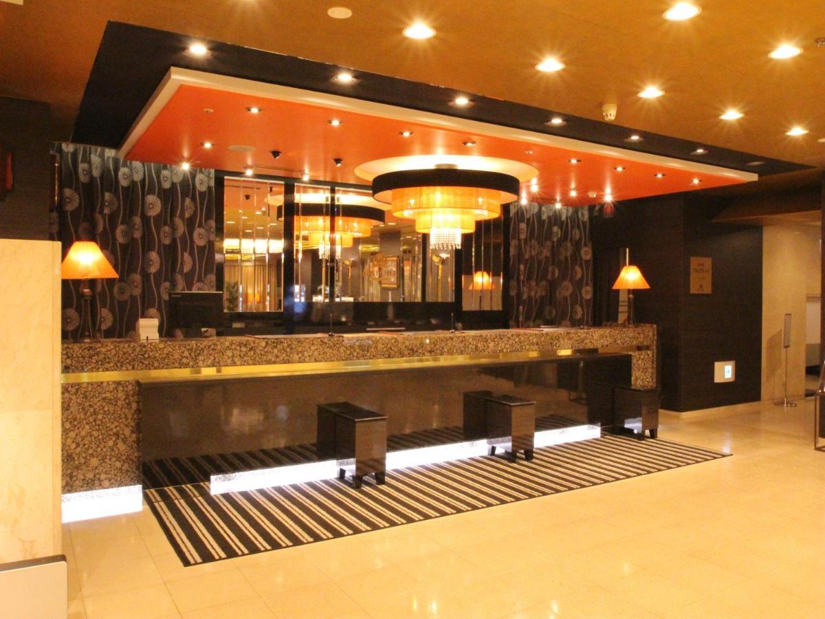 Apa Hotel Komatsu Grand Exterior foto